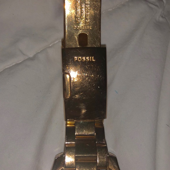 AUTHENTIC FOSSIL GOLD WATCH - Picture 3 of 3
